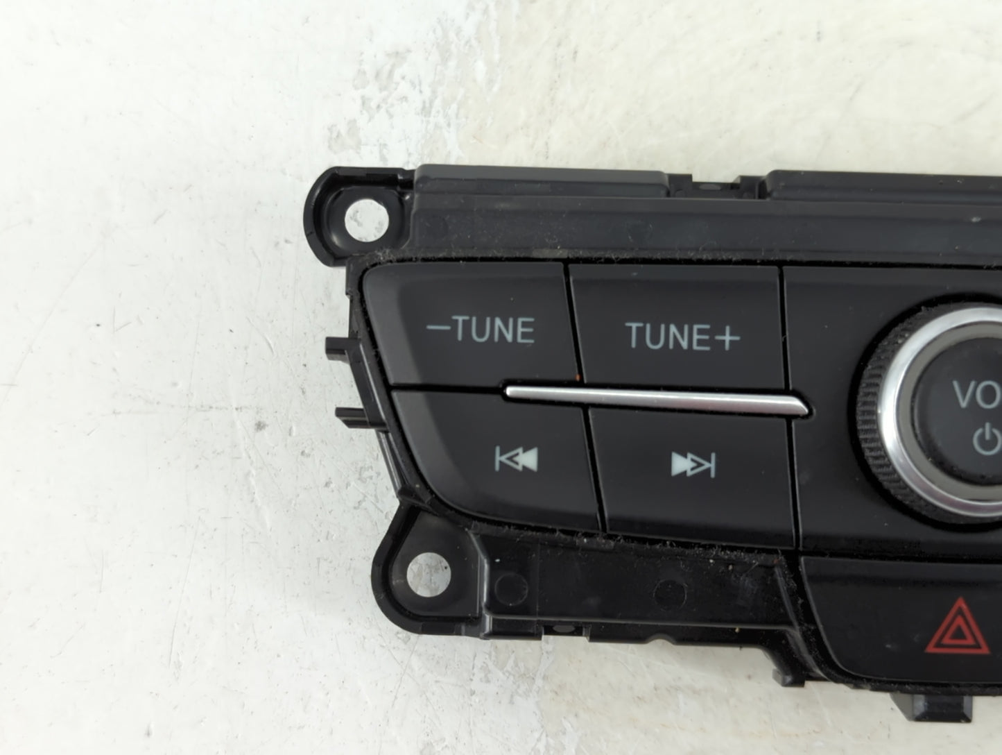 2017-2019 Ford Escape Radio AM FM Cd Player Receiver Replacement P/N:F1CT 18K811 HC Fits Fits 2017 2018 2019 OEM Used Auto P