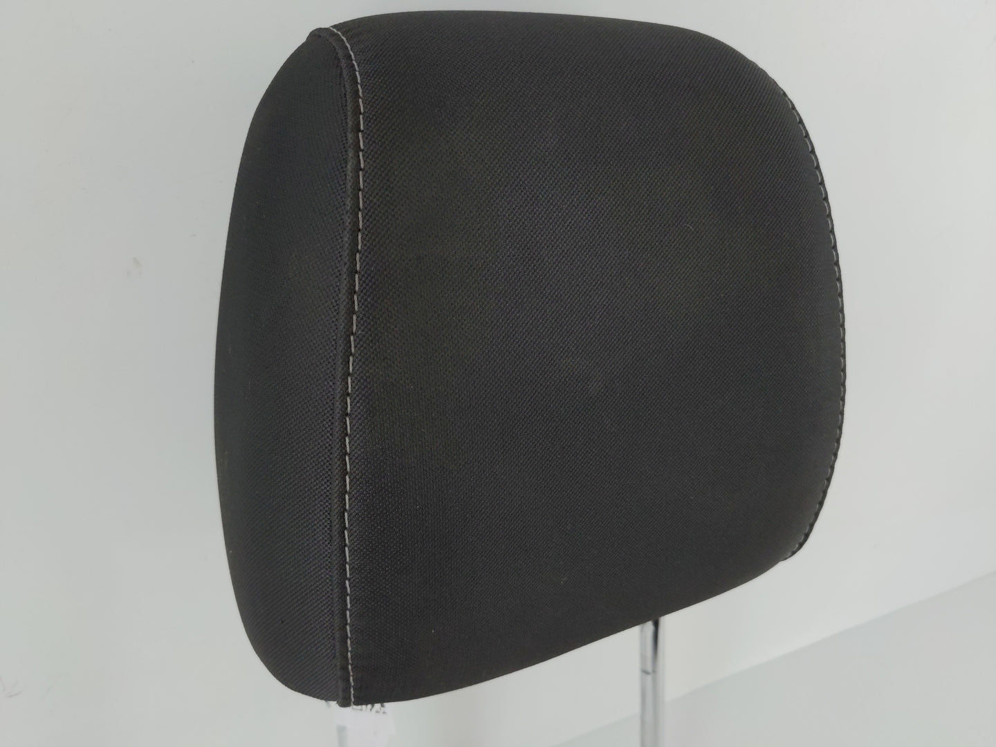 2016-2019 Ford Escape Headrest Head Rest Front Driver Passenger Seat Fits Fits 2016 2017 2018 2019 OEM Used Auto Parts - Oem