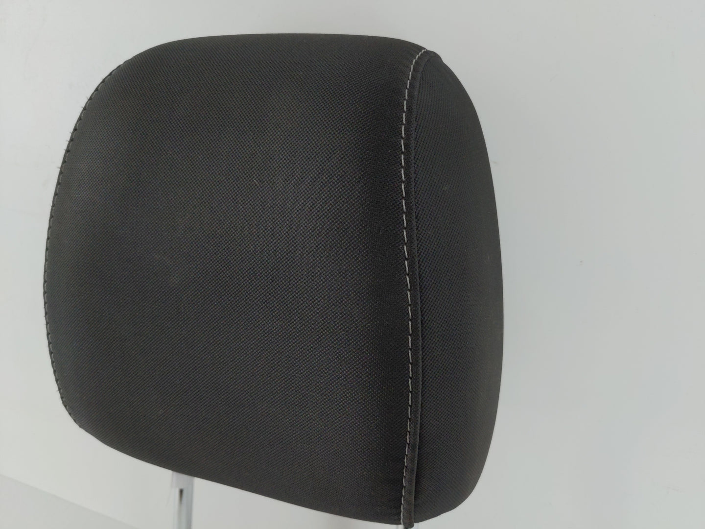 2016-2019 Ford Escape Headrest Head Rest Front Driver Passenger Seat Fits Fits 2016 2017 2018 2019 OEM Used Auto Parts - Oem