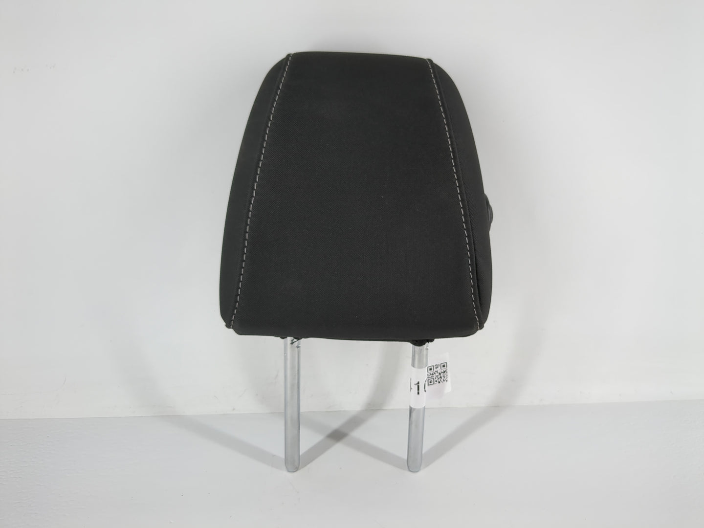 2017-2019 Ford Escape Headrest Head Rest Rear Seat Fits Fits 2017 2018 2019 OEM Used Auto Parts - Oemusedautoparts1.com