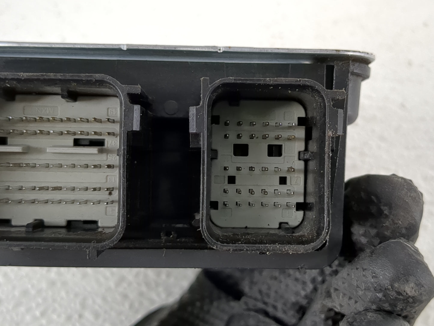 2017-2019 Ford Escape Airbag Control Module Gj5t-14b321 Ae - Oemusedautoparts1.com