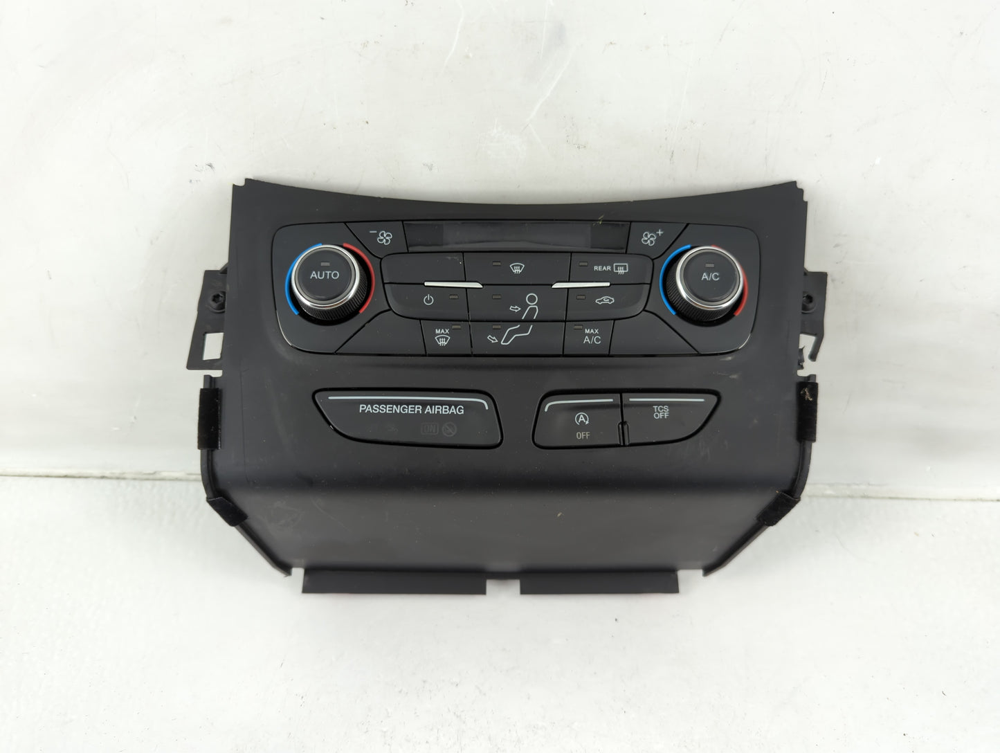 2017 Ford Escape Climate Control Module Temperature AC/Heater Replacement P/N:GJ5T-18C612-EA Fits OEM Used Auto Parts - Oemu