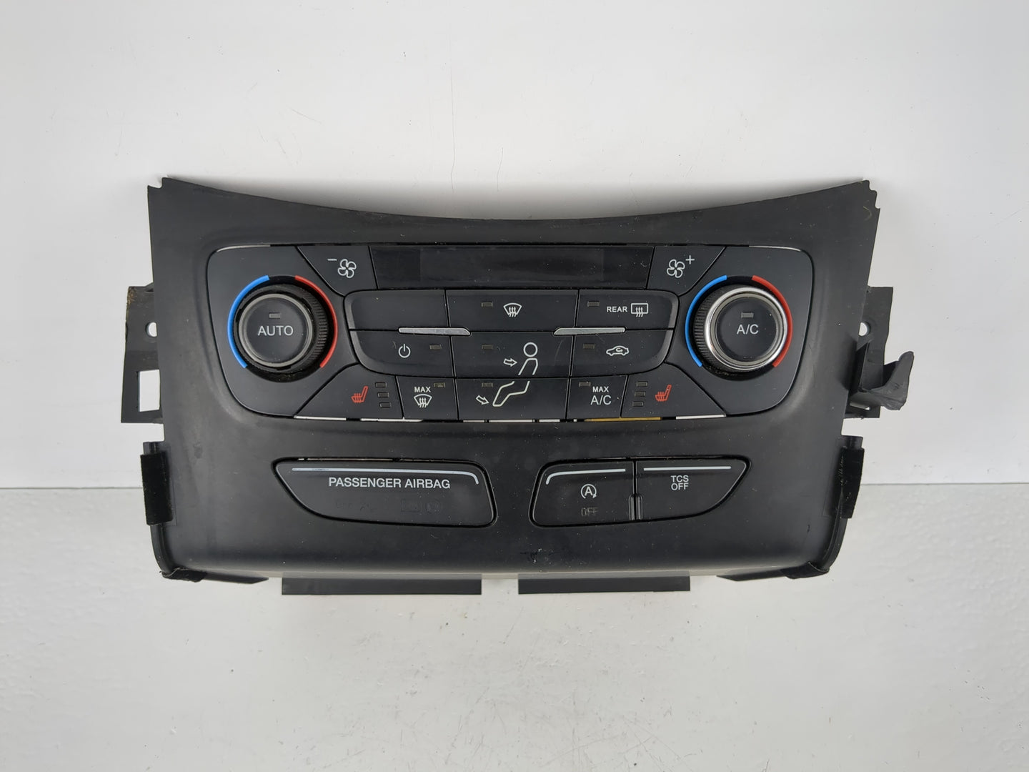 2017 Ford Escape Climate Control Module Temperature AC/Heater Replacement P/N:GJ5T-18C612-CE Fits OEM Used Auto Parts - Oemu