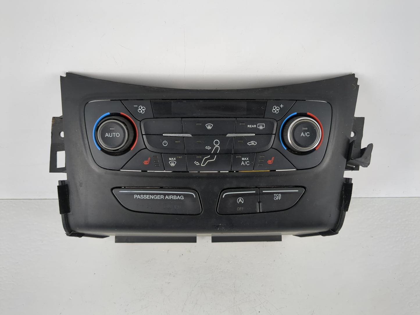 2017 Ford Escape Climate Control Module Temperature AC/Heater Replacement P/N:GJ5T-18C612-CE Fits OEM Used Auto Parts - Oemu