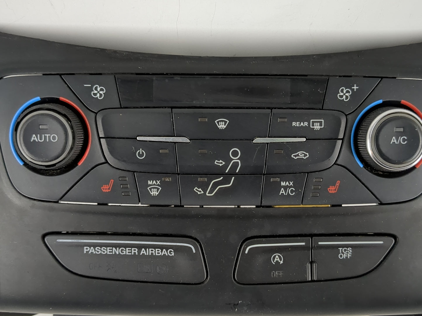 2017 Ford Escape Climate Control Module Temperature AC/Heater Replacement P/N:GJ5T-18C612-CE Fits OEM Used Auto Parts - Oemu
