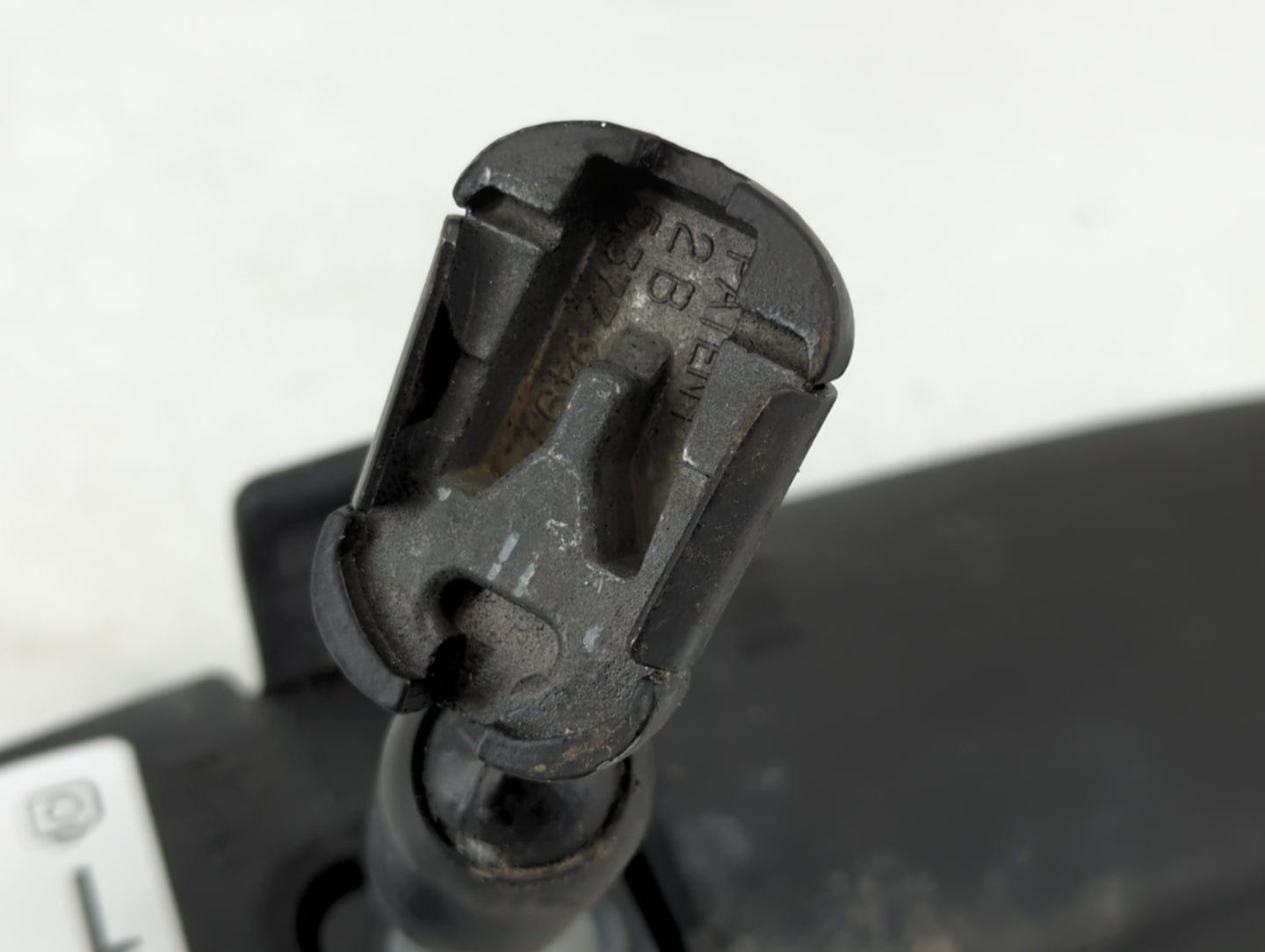 2017-2019 Ford Escape Interior Rear View Mirror Replacement OEM P/N:E11015617 E11045617 Fits Fits 2015 2016 2017 2018 2019 O