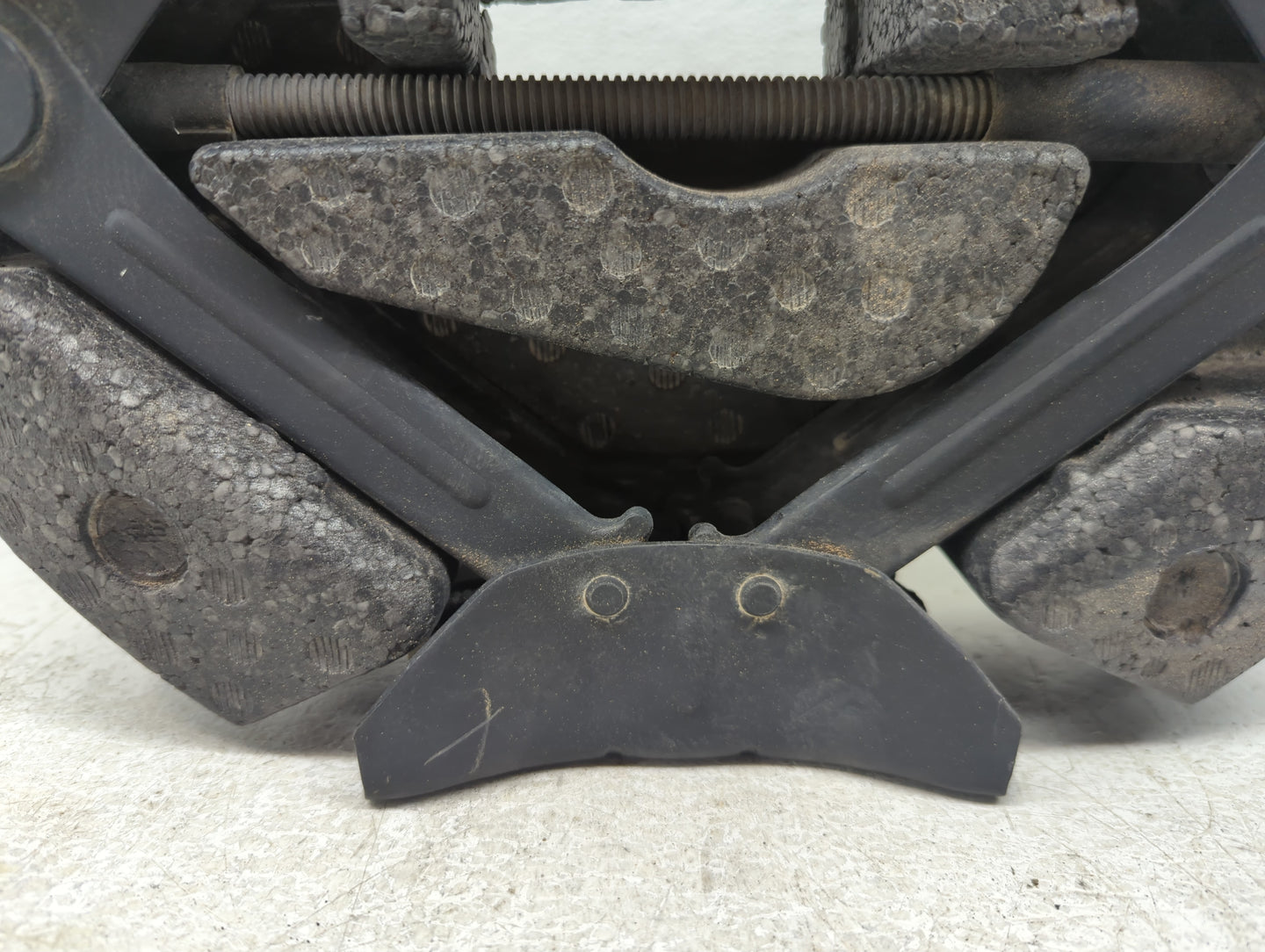 2017 Ford Escape Spare Scissor Car Jack - Oemusedautoparts1.com