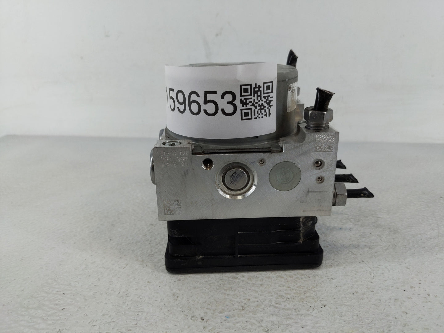 2017-2019 Ford Escape ABS Pump Control Module Replacement P/N:GV61-2C405-CH GV61-2C405-CL Fits Fits 2017 2018 2019 OEM Used 