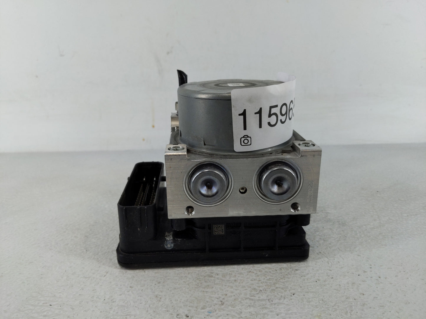 2017-2019 Ford Escape ABS Pump Control Module Replacement P/N:GV61-2C405-CH GV61-2C405-CL Fits Fits 2017 2018 2019 OEM Used 