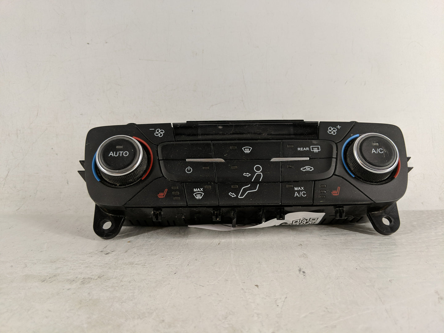 2017-2019 Ford Escape Climate Control Module Temperature AC/Heater Replacement P/N:GJ5T-18C612-CE Fits Fits 2017 2018 2019 O