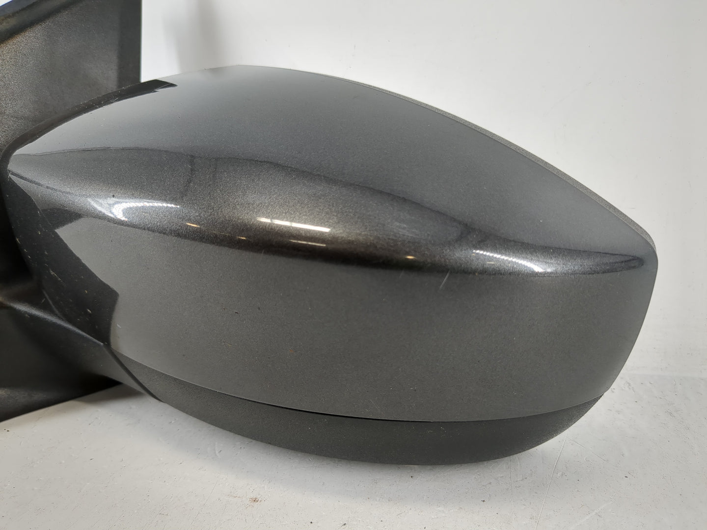 2017-2019 Ford Escape Driver Side View Mirror - Left Door Mirror OEM Used - Oemusedautoparts1.com