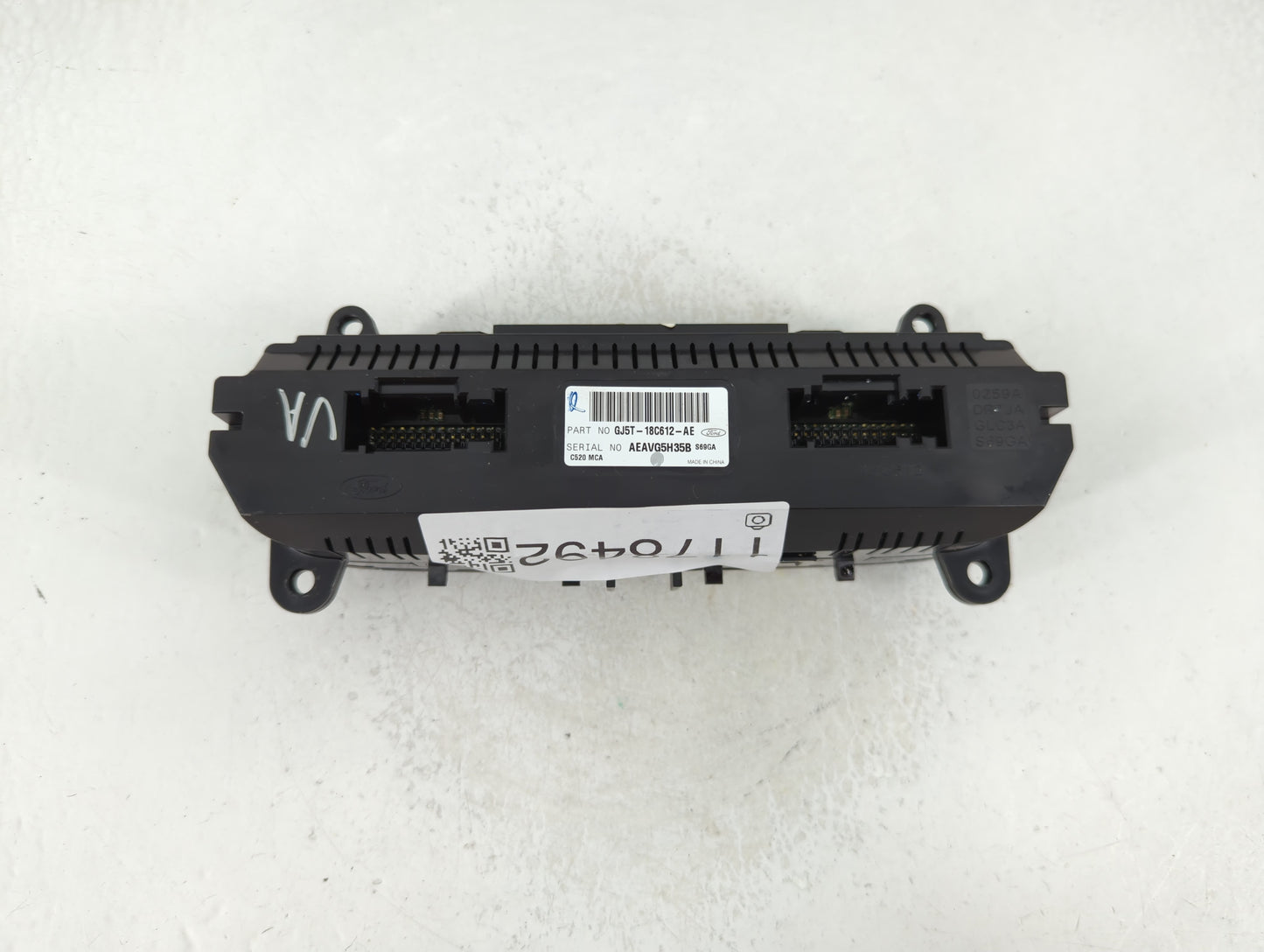 2017 Ford Escape Climate Control Module Temperature AC/Heater Replacement P/N:GJ5T-18C612-AE Fits OEM Used Auto Parts - Oemu