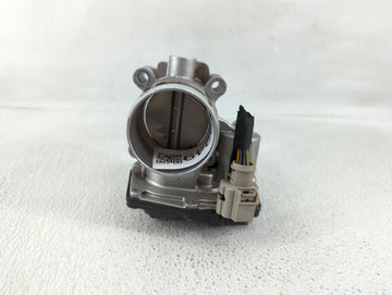 2017-2019 Ford Escape Throttle Body P/N:DS7G-9F991-BB Fits Fits 2014 2015 2016 2017 2018 2019 2020 2021 2022 OEM Used Auto P
