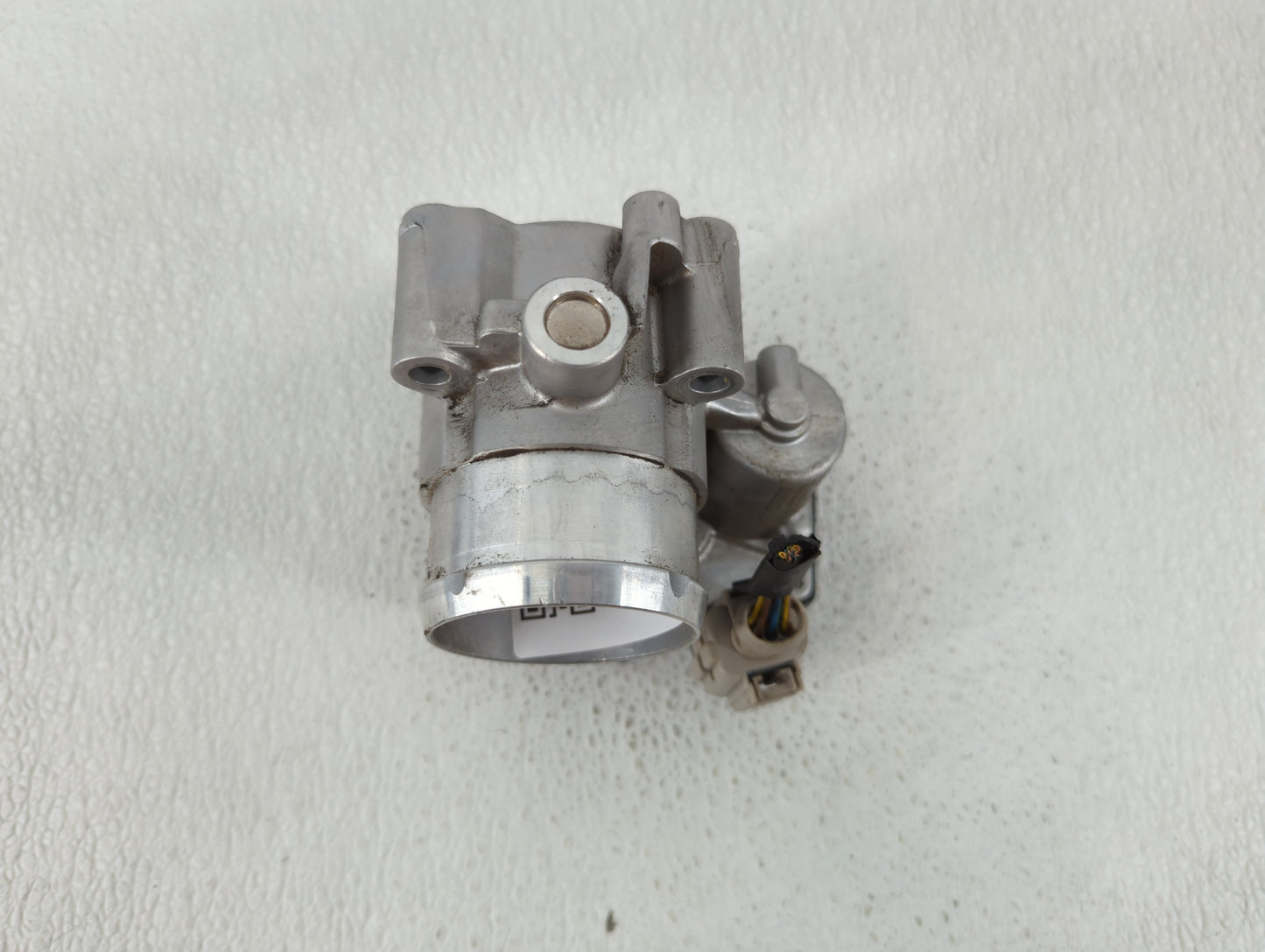 2017-2019 Ford Escape Throttle Body P/N:DS7G-9F991-BB Fits Fits 2014 2015 2016 2017 2018 2019 2020 2021 2022 OEM Used Auto P