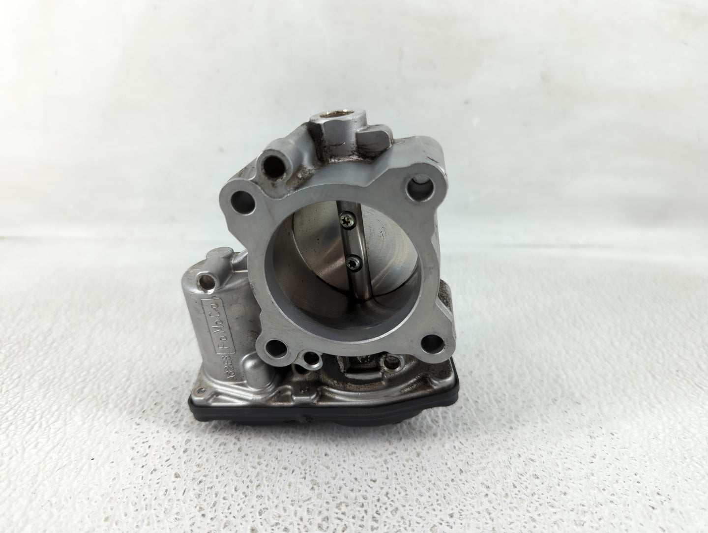 2017-2019 Ford Escape Throttle Body P/N:DS7G-9F991-BB Fits Fits 2014 2015 2016 2017 2018 2019 2020 2021 2022 OEM Used Auto P