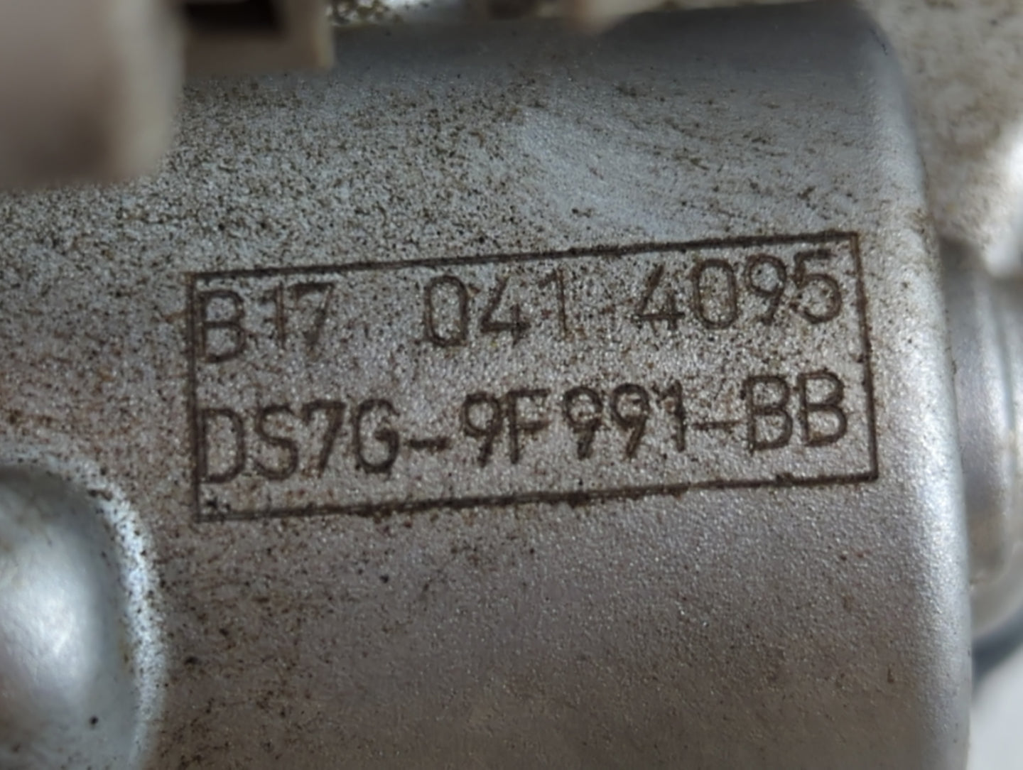 2017-2019 Ford Escape Throttle Body P/N:DS7G-9F991-BB Fits Fits 2014 2015 2016 2017 2018 2019 2020 2021 2022 OEM Used Auto P