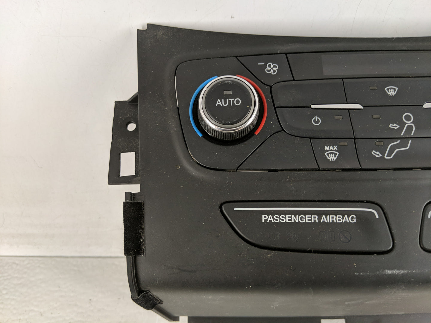 2017 Ford Escape Climate Control Module Temperature AC/Heater Replacement P/N:GJ5T-18C612-EA Fits OEM Used Auto Parts - Oemu