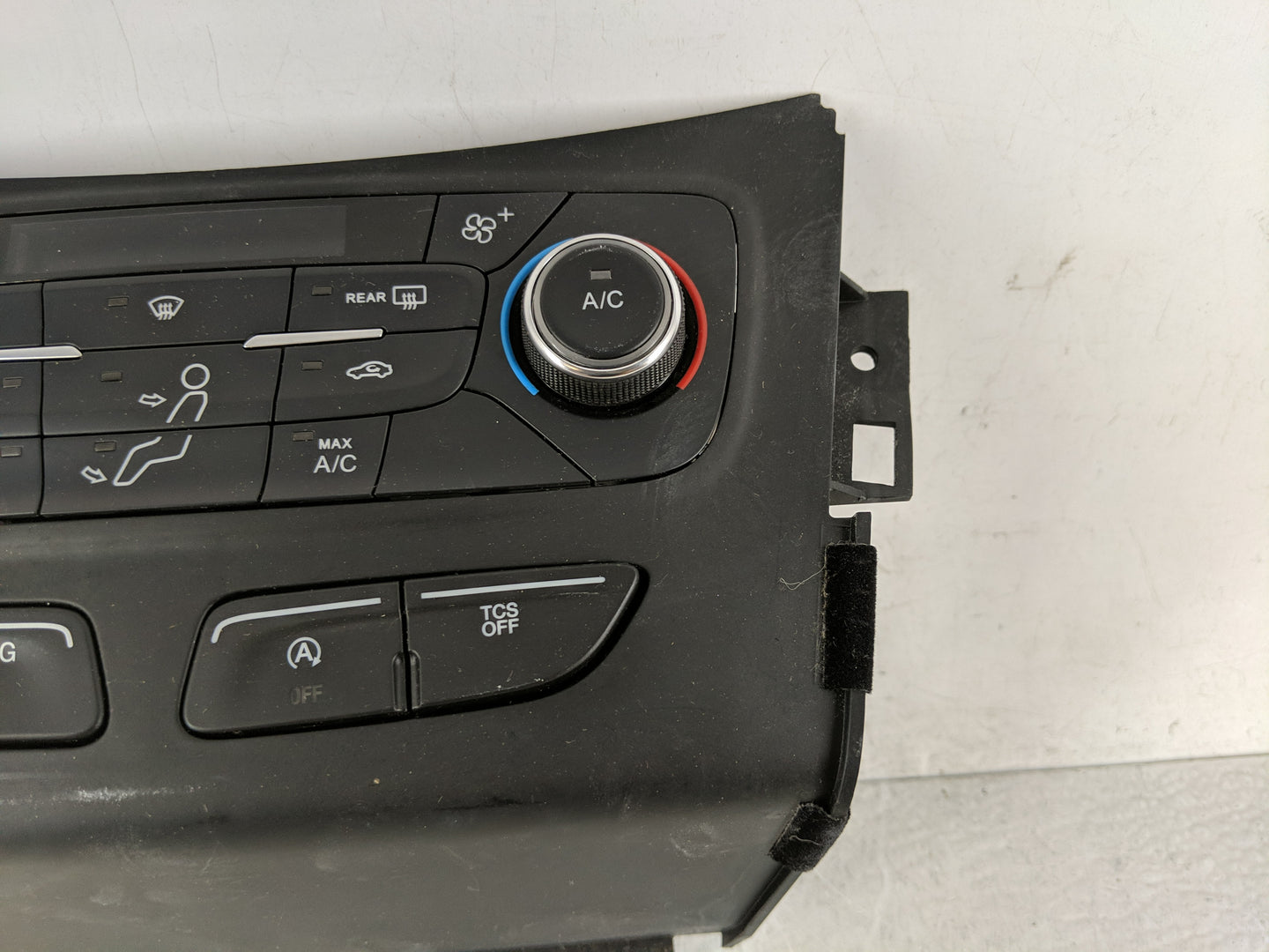 2017 Ford Escape Climate Control Module Temperature AC/Heater Replacement P/N:GJ5T-18C612-EA Fits OEM Used Auto Parts - Oemu