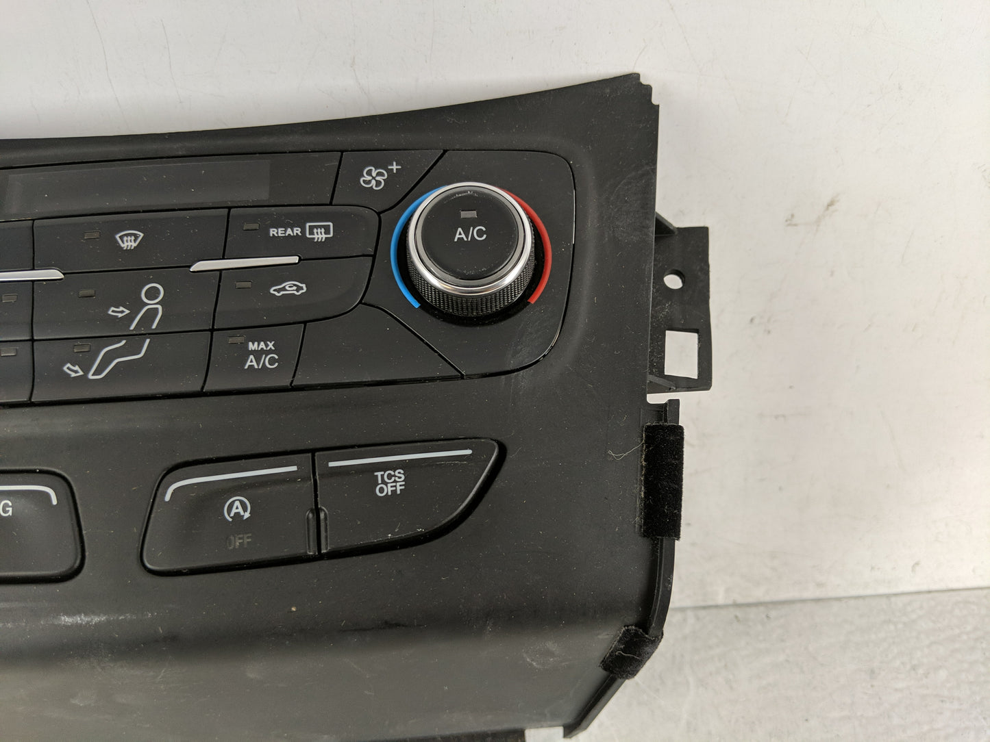 2017 Ford Escape Climate Control Module Temperature AC/Heater Replacement P/N:GJ5T-18C612-EA Fits OEM Used Auto Parts - Oemu