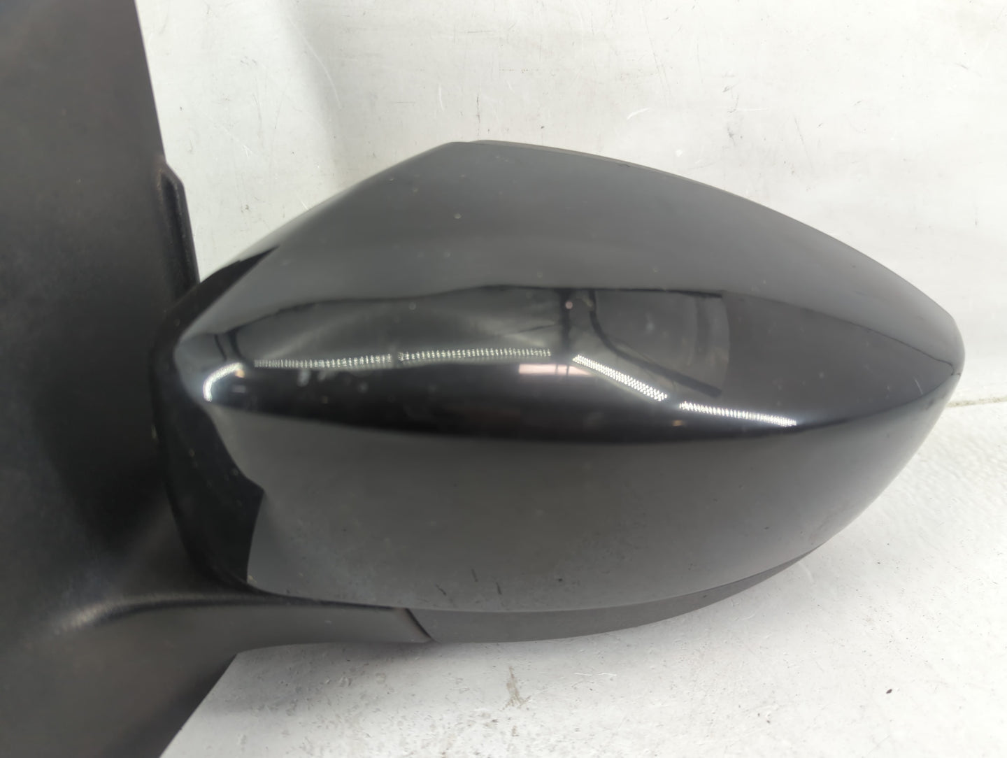 2017-2019 Ford Escape Driver Side View Mirror - Left Door Mirror OEM Used - Oemusedautoparts1.com