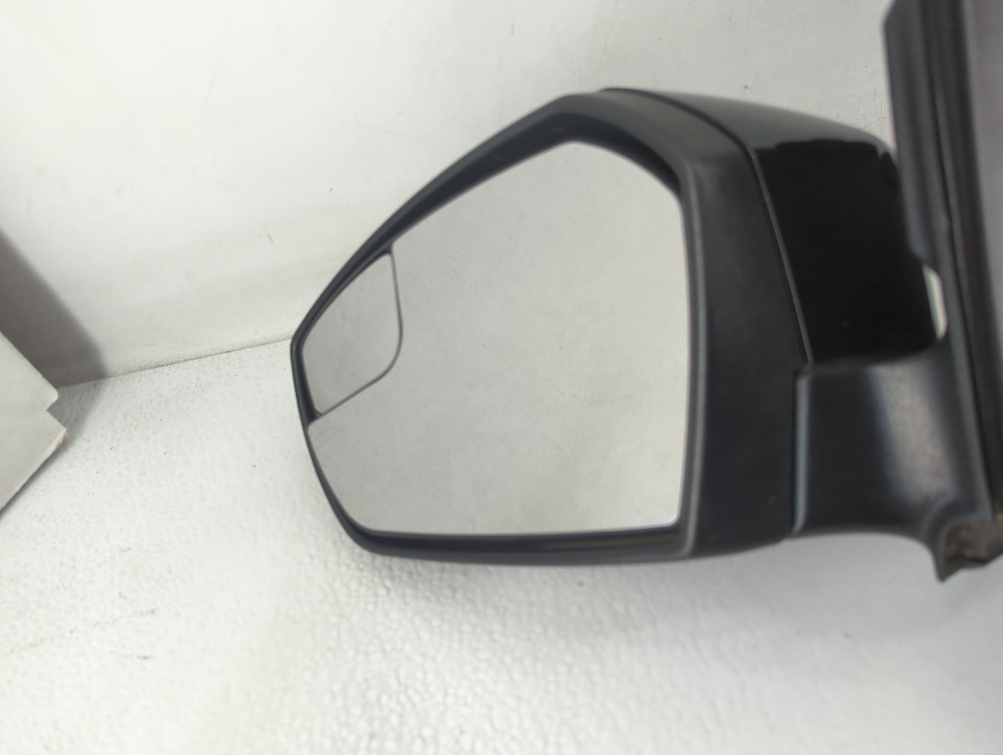 2017-2019 Ford Escape Driver Side View Mirror - Left Door Mirror OEM Used - Oemusedautoparts1.com