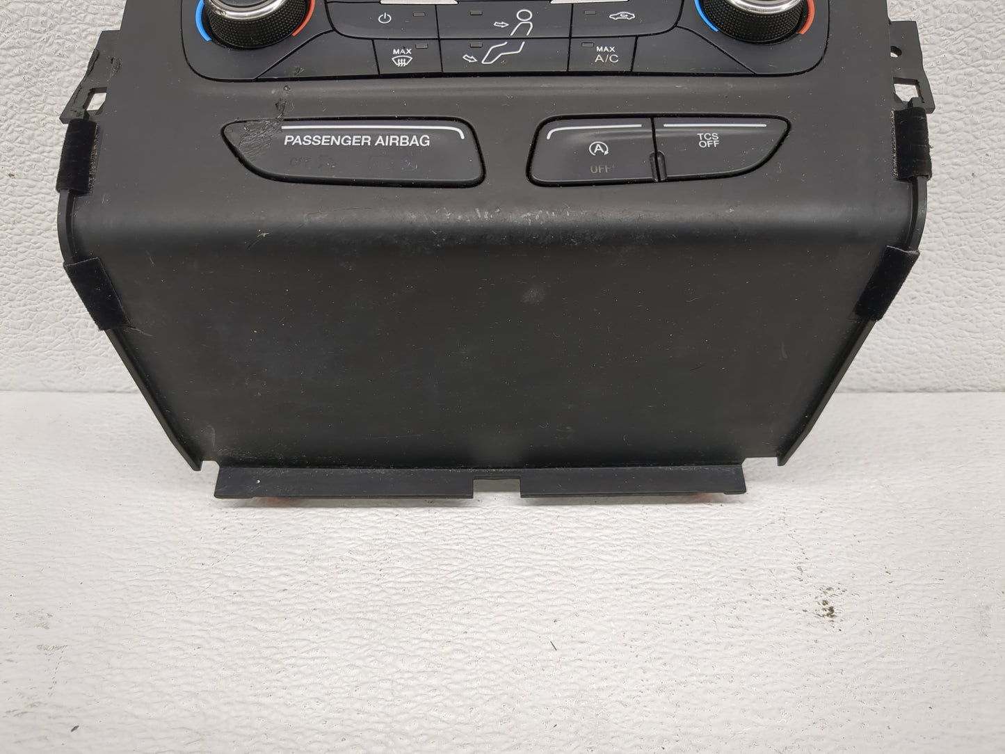 2017 Ford Escape Climate Control Module Temperature AC/Heater Replacement P/N:GJ5T-18C612-AE Fits OEM Used Auto Parts - Oemu