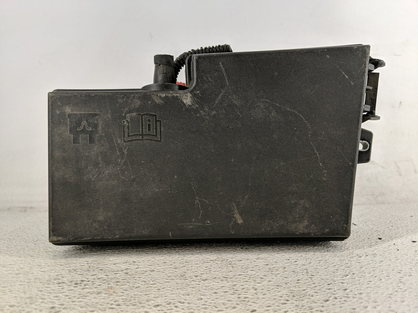 2017 Ford Escape Fusebox Fuse Box Panel Relay Module P/N:AV6T-14A067-AD Fits OEM Used Auto Parts - Oemusedautoparts1.com