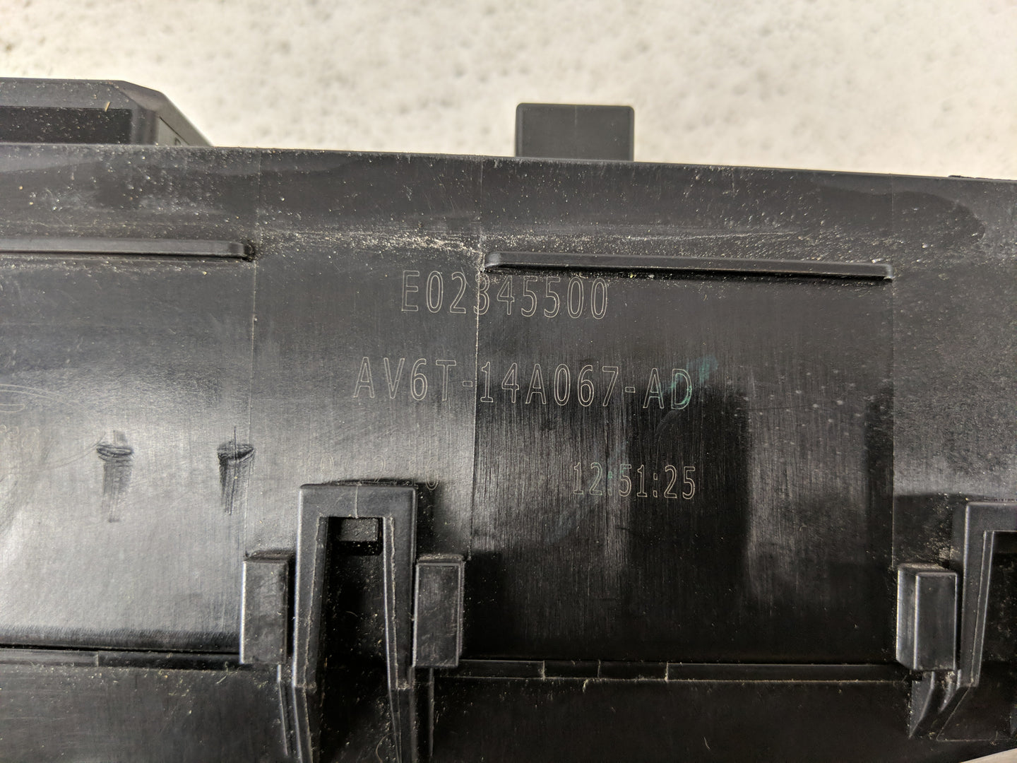 2017 Ford Escape Fusebox Fuse Box Panel Relay Module P/N:AV6T-14A067-AD Fits OEM Used Auto Parts - Oemusedautoparts1.com