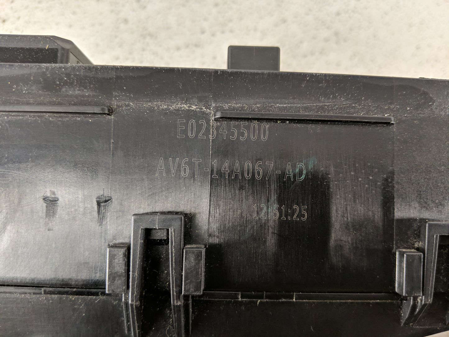 2017 Ford Escape Fusebox Fuse Box Panel Relay Module P/N:AV6T-14A067-AD Fits OEM Used Auto Parts - Oemusedautoparts1.com