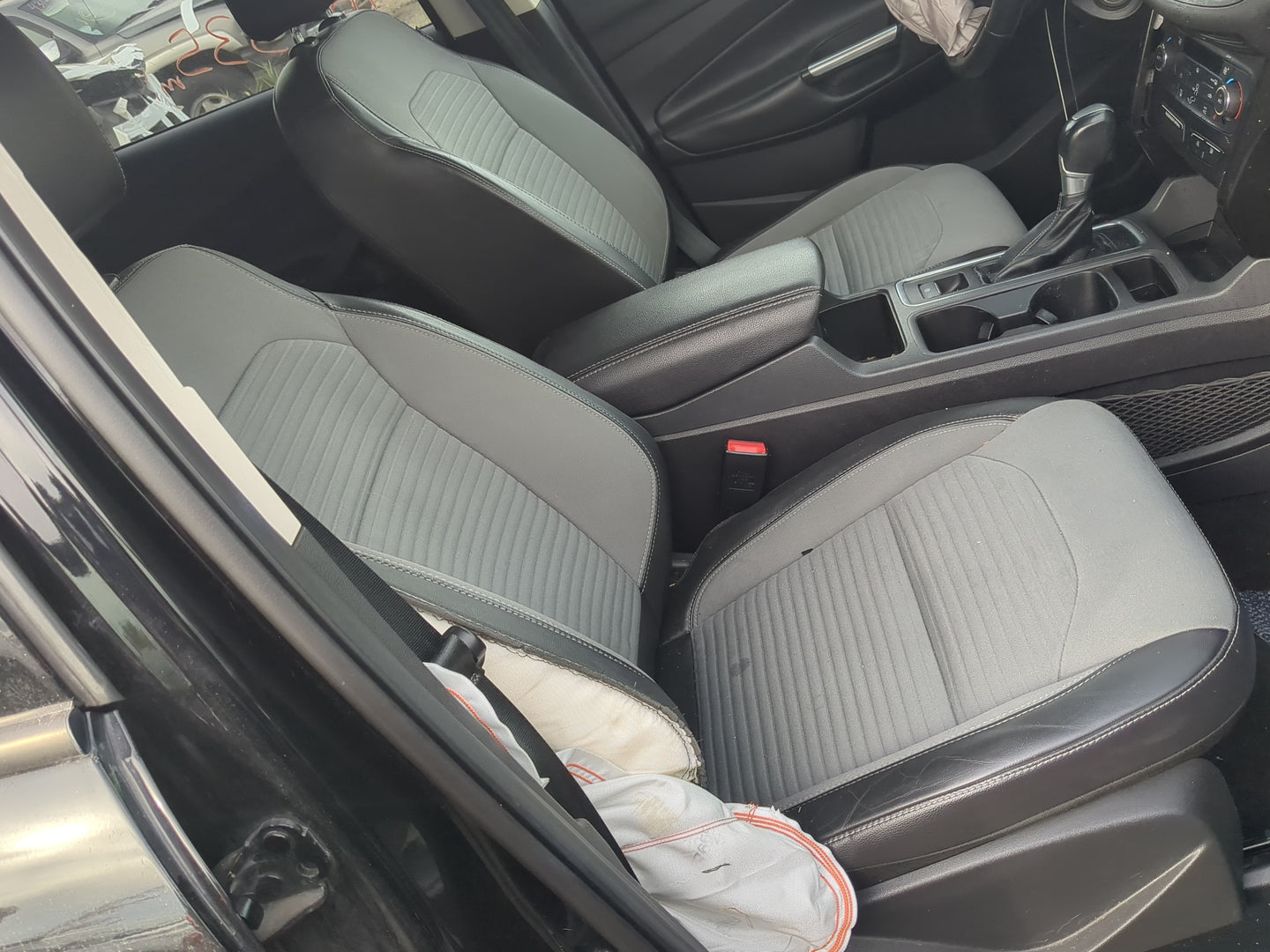 2013-2019 Ford Escape Passenger Front Door Oem 1205610 - Oemusedautoparts1.com