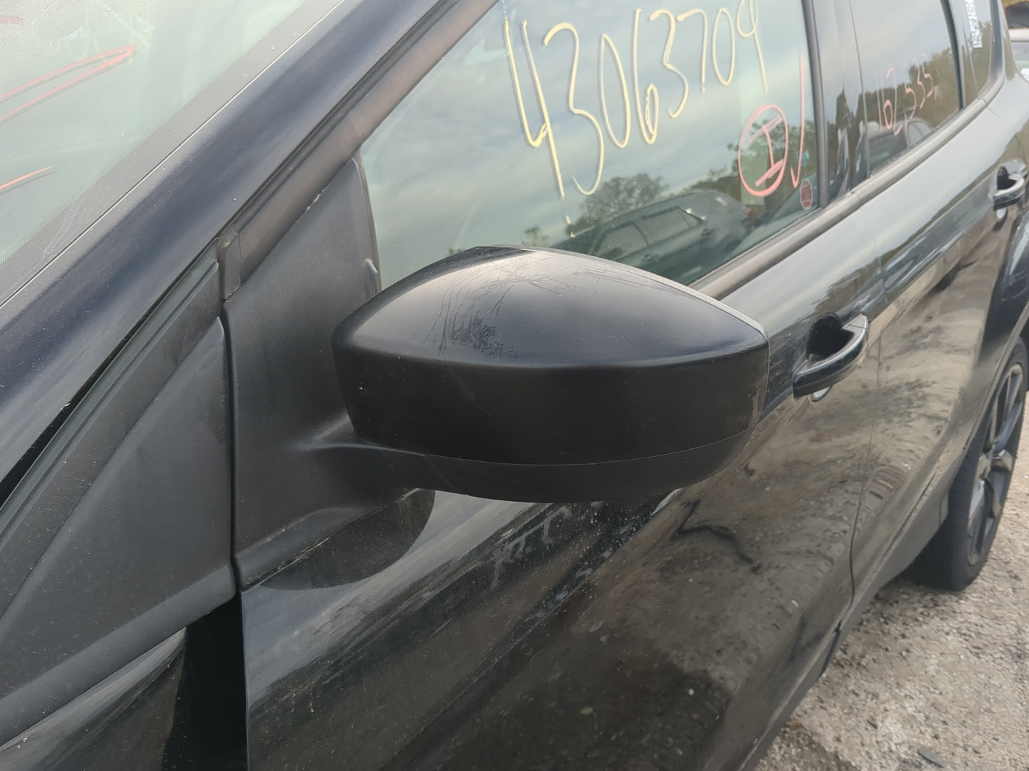 2017-2019 Ford Escape Driver Side View Mirror - Left Door Mirror OEM Used - Oemusedautoparts1.com