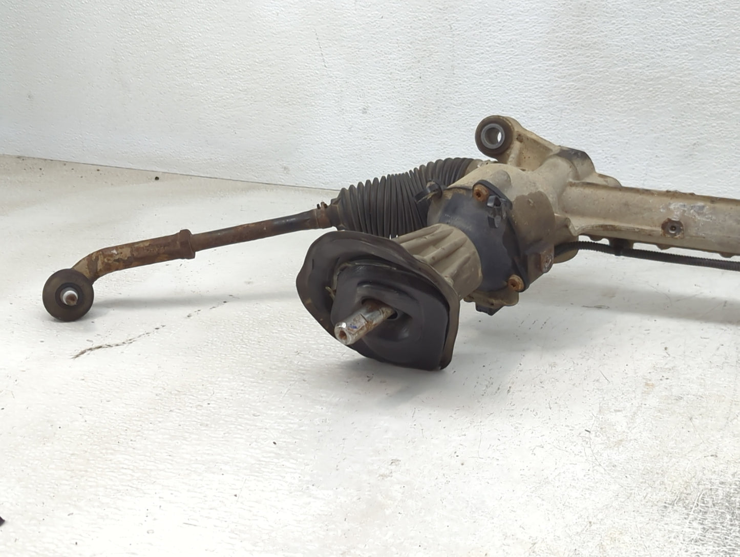 2015-2019 Ford Escape Rack and Pinion Steering Gear Fits Fits 2015 2016 2017 2018 2019 OEM Used Auto Parts - Oemusedautopart