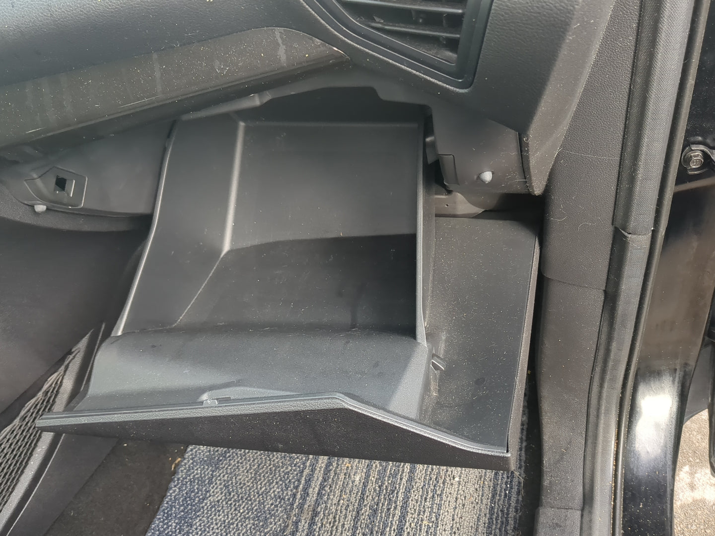 2017 Ford Escape Passenger Glove Box Door Storage Compartment - Oemusedautoparts1.com