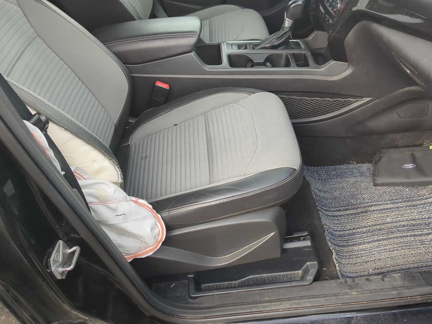 2017-2019 Ford Escape Passenger Front Seat Oem - Oemusedautoparts1.com