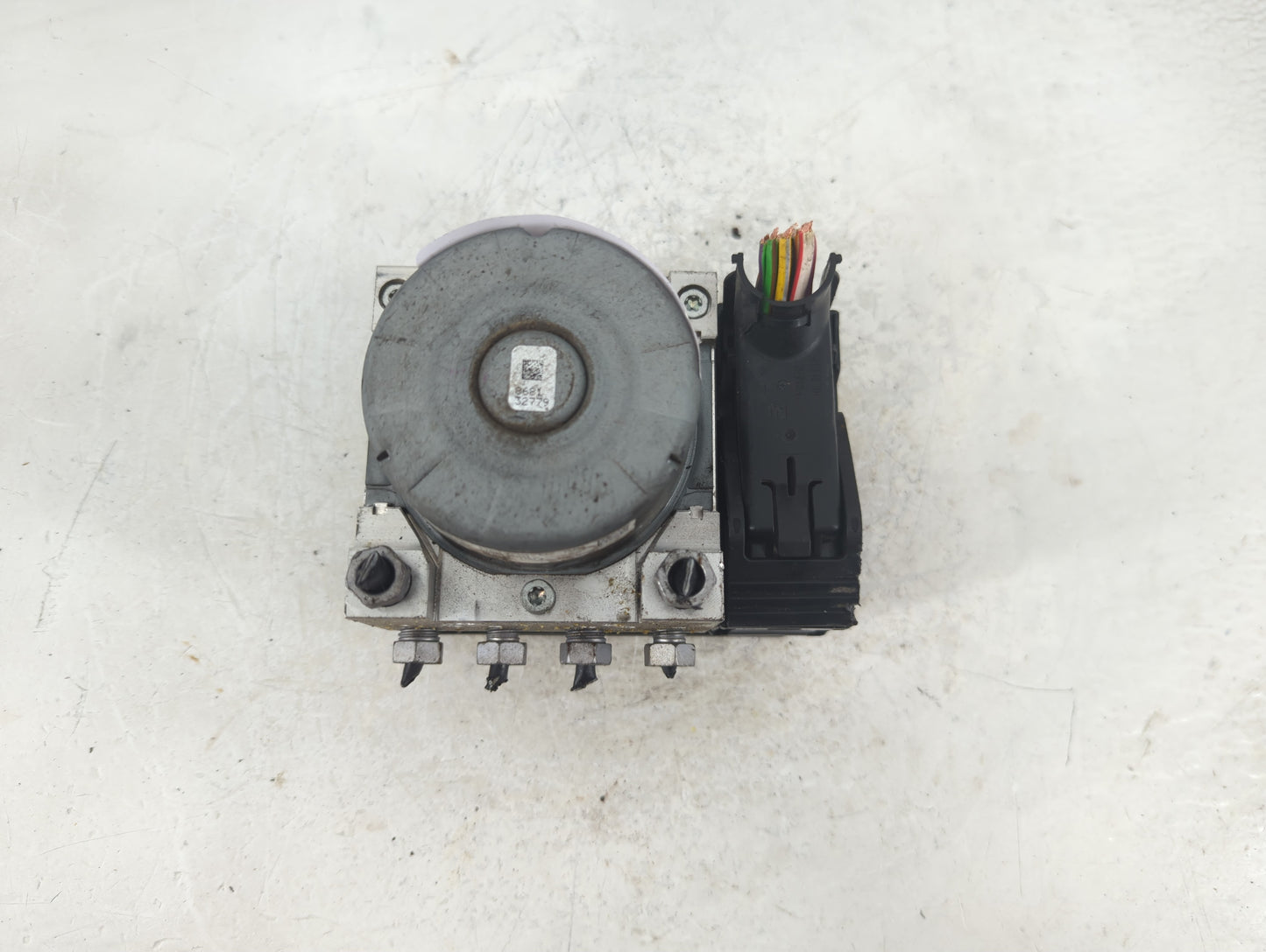 2017-2019 Ford Escape ABS Pump Control Module Replacement P/N:GV61-2C405-CJ Fits Fits 2017 2018 2019 OEM Used Auto Parts - O