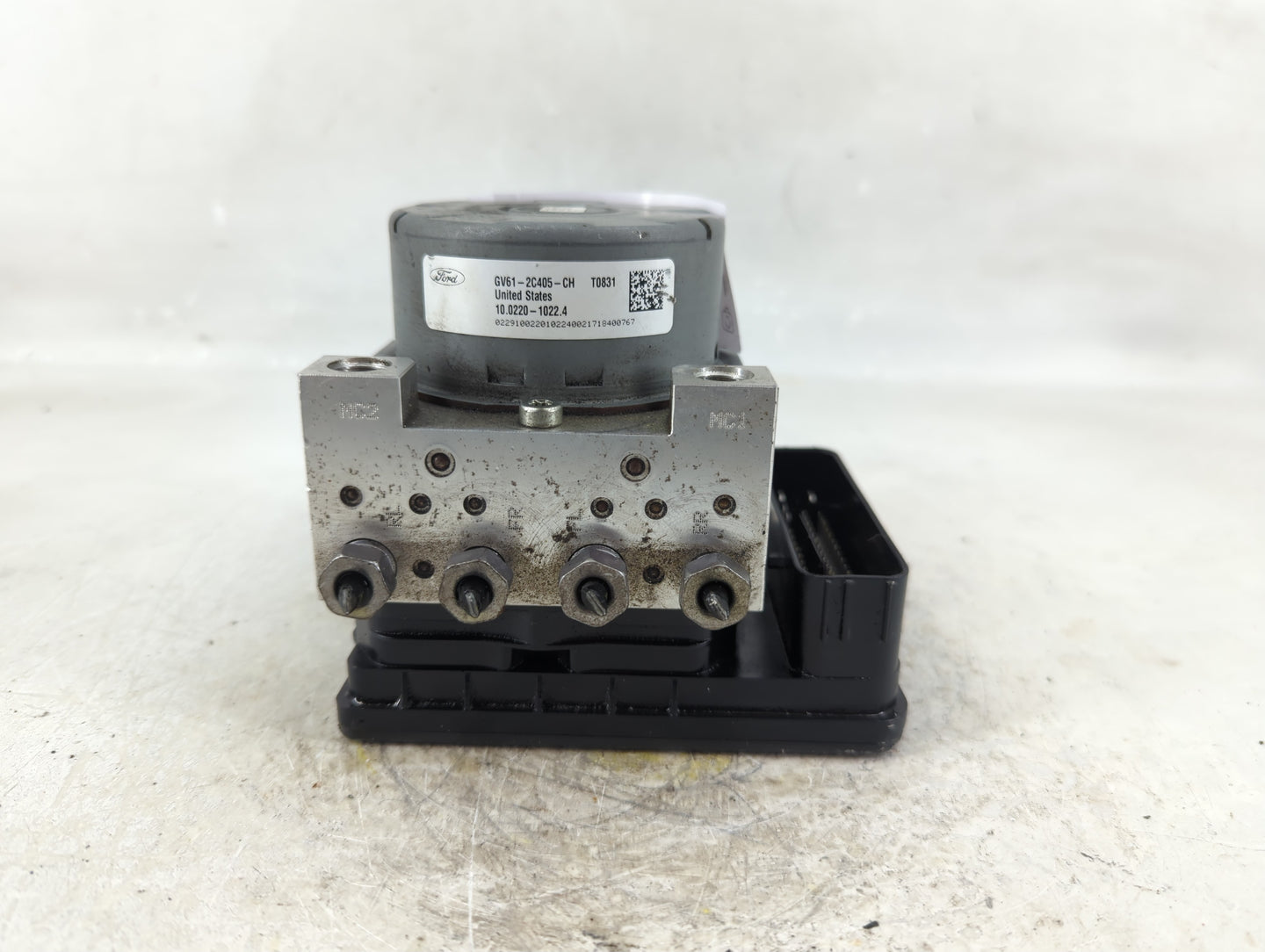 2017-2019 Ford Escape ABS Pump Control Module Replacement P/N:GV61-2C405-CH Fits Fits 2017 2018 2019 OEM Used Auto Parts - O