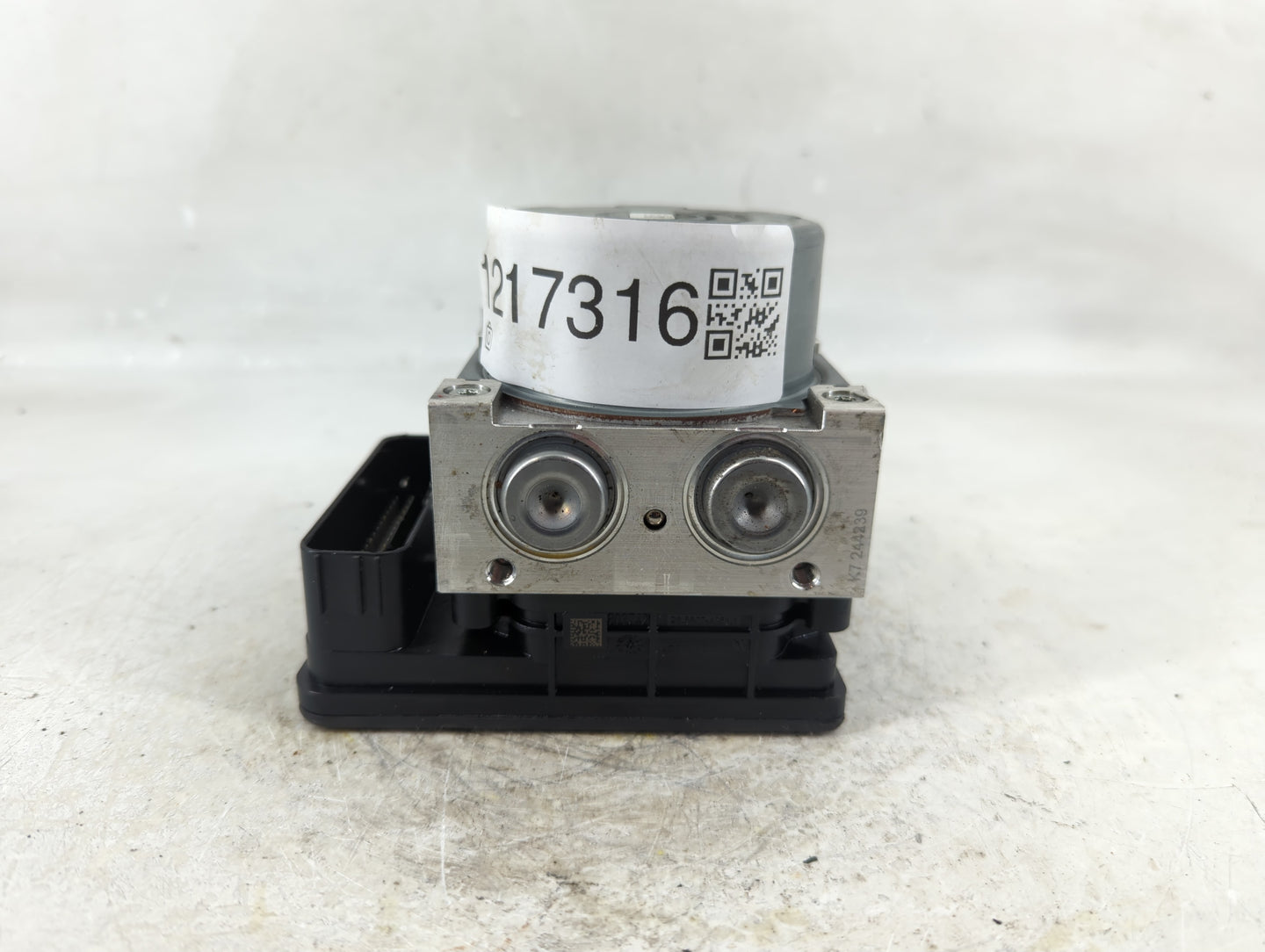 2017-2019 Ford Escape ABS Pump Control Module Replacement P/N:GV61-2C405-CH Fits Fits 2017 2018 2019 OEM Used Auto Parts - O