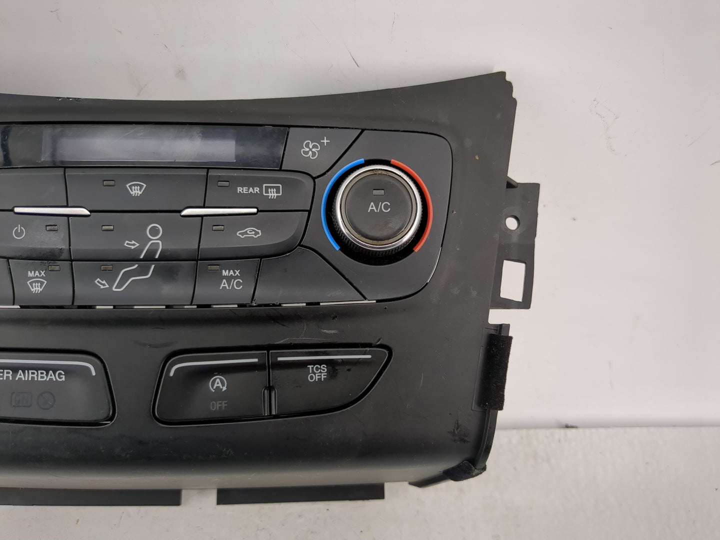 2017 Ford Escape Climate Control Module Temperature AC/Heater Replacement P/N:GJ5T-18C612-EA Fits OEM Used Auto Parts - Oemu