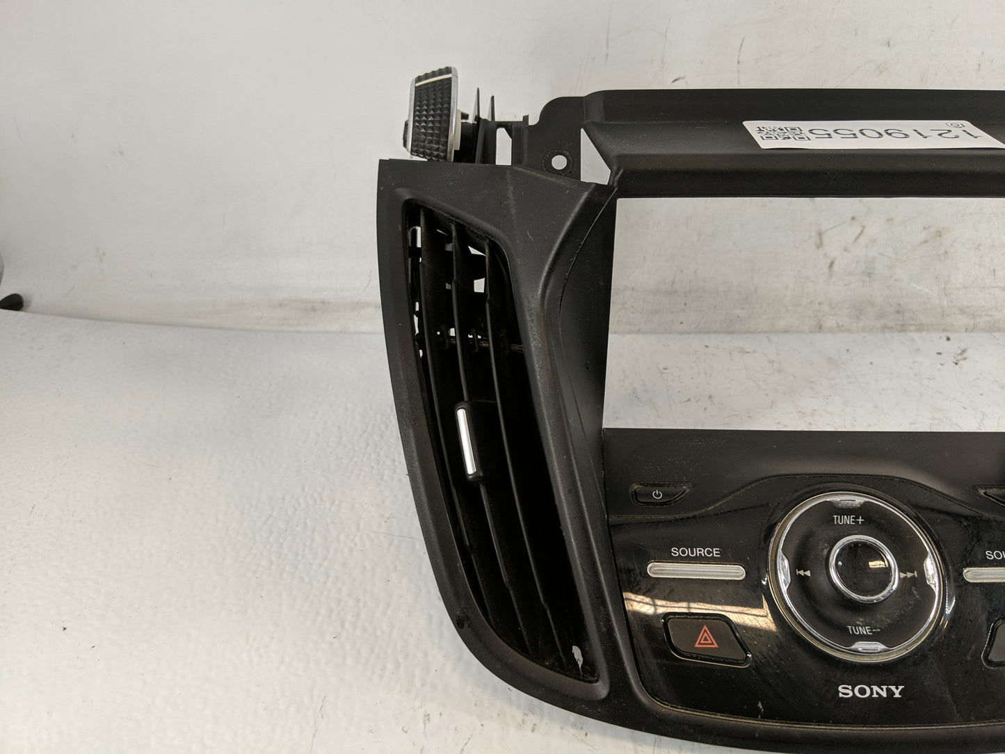 2017-2019 Ford Escape Radio AM FM Cd Player Receiver Replacement P/N:CJ54-18835-CCW Fits Fits 2017 2018 2019 OEM Used Auto P