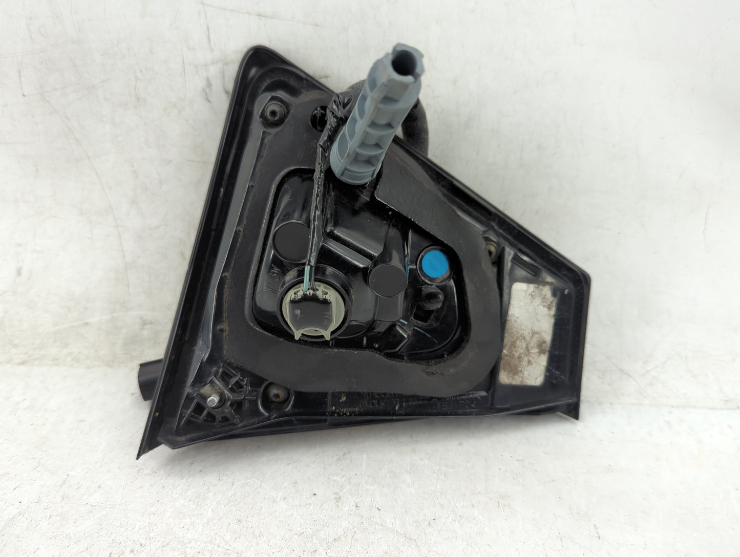 2017-2018 Ford Escape Passenger Right Side Deck Lid Mounted Tail Light 1219843 - Oemusedautoparts1.com