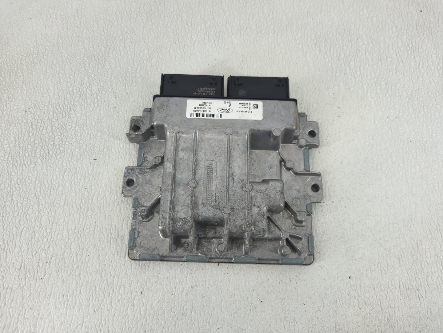 2017-2019 Ford Escape PCM Engine Control Computer ECU ECM PCU OEM P/N:HJ5A-12A650-MA Fits Fits 2017 2018 2019 OEM Used Auto 