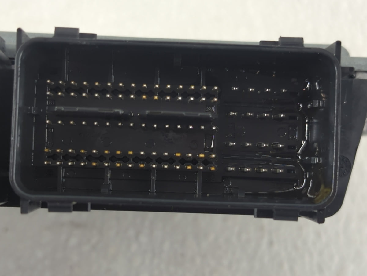 2017-2019 Ford Escape PCM Engine Control Computer ECU ECM PCU OEM P/N:HJ5A-12A650-MA Fits 2017 2018 2019 OEM Used Auto Parts