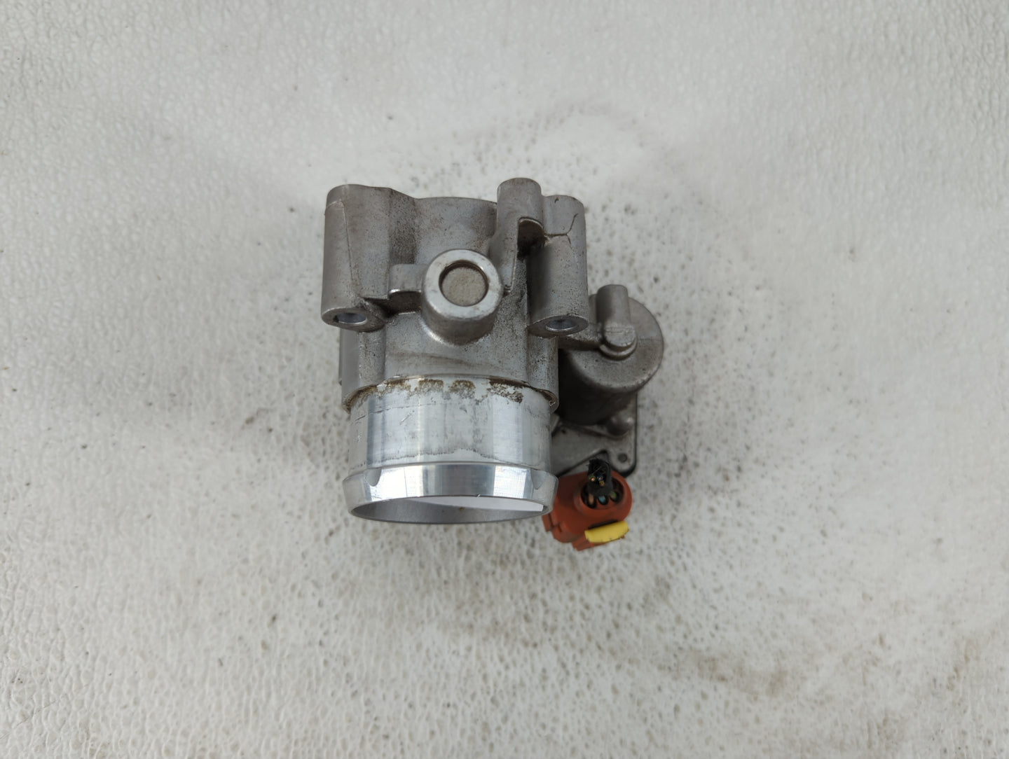 2017-2019 Ford Escape Throttle Body P/N:DS7G-9F991-BB Fits Fits 2014 2015 2016 2017 2018 2019 2020 OEM Used Auto Parts - Oem