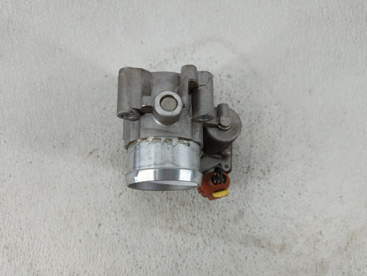 2017-2019 Ford Escape Throttle Body P/N:DS7G-9F991-BB Fits Fits 2014 2015 2016 2017 2018 2019 2020 OEM Used Auto Parts