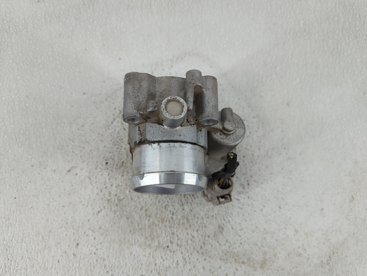 2017-2019 Ford Escape Throttle Body P/N:5 09890 11 DS7G-9F991-BB Fits Fits 2014 2015 2016 2017 2018 2019 2020 OEM Used Auto 