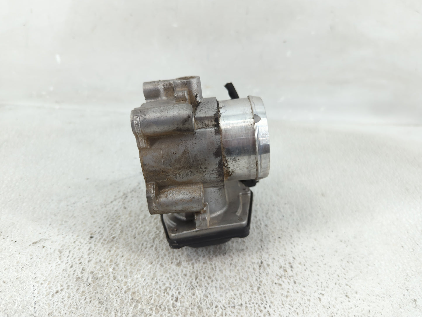 2017-2019 Ford Escape Throttle Body P/N:5 09890 11 DS7G-9F991-BB Fits Fits 2014 2015 2016 2017 2018 2019 2020 OEM Used Auto 