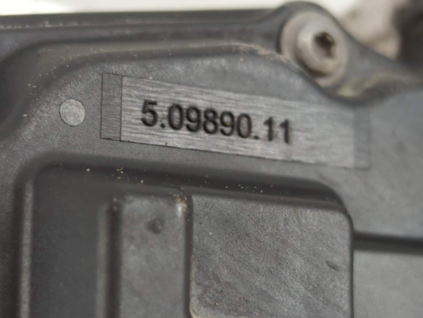 2017-2019 Ford Escape Throttle Body P/N:5 09890 11 DS7G-9F991-BB Fits Fits 2014 2015 2016 2017 2018 2019 2020 OEM Used Auto 