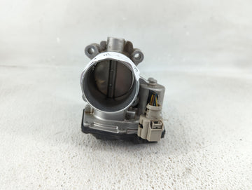 2017-2019 Ford Escape Throttle Body P/N:DS7G-9F991-BB Fits Fits 2014 2015 2016 2017 2018 2019 2020 OEM Used Auto Parts - Oem