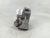 2017-2019 Ford Escape Throttle Body P/N:DS7G-9F991-BB Fits Fits 2014 2015 2016 2017 2018 2019 2020 OEM Used Auto Parts - Oem