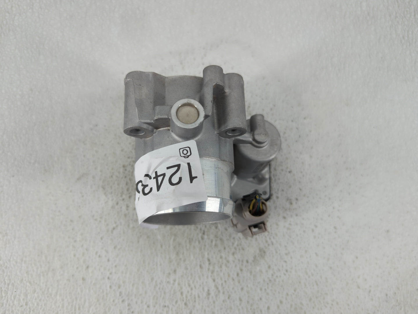 2017-2019 Ford Escape Throttle Body P/N:DS7G-9F991-BB Fits Fits 2014 2015 2016 2017 2018 2019 2020 OEM Used Auto Parts - Oem